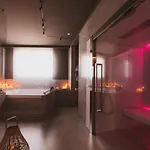 Hotel Callistos & 4*