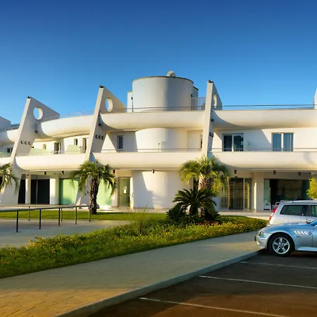 Ξενοδοχείο Callistos & 4*