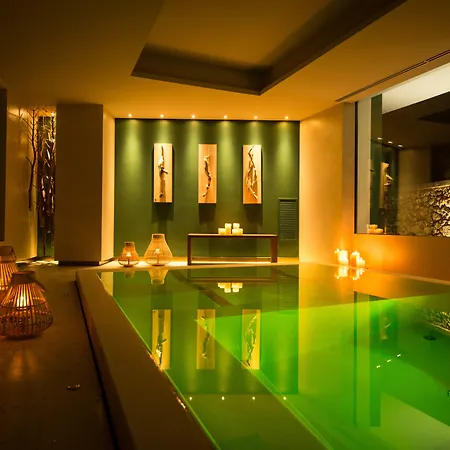 Callistos & Ξενοδοχείο Tricase