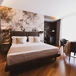 Callistos & Hotel 4*