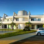 Hotel Callistos & 4*
