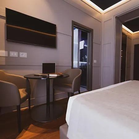 Callistos & 4* Tricase