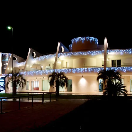 Hotel Callistos & 4*