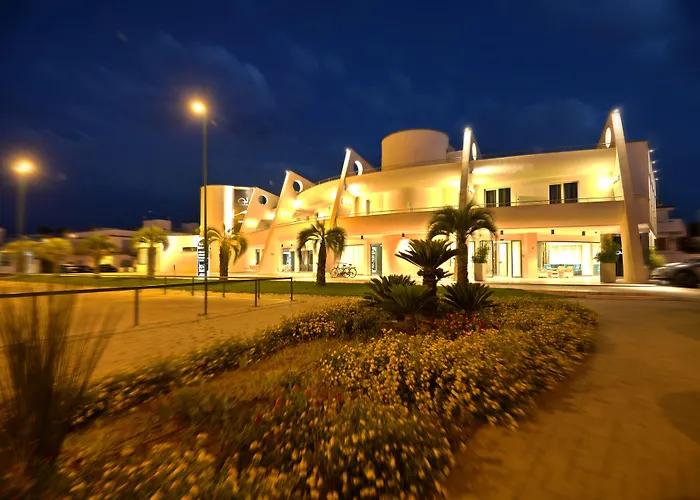 Callistos & Hotel 4*